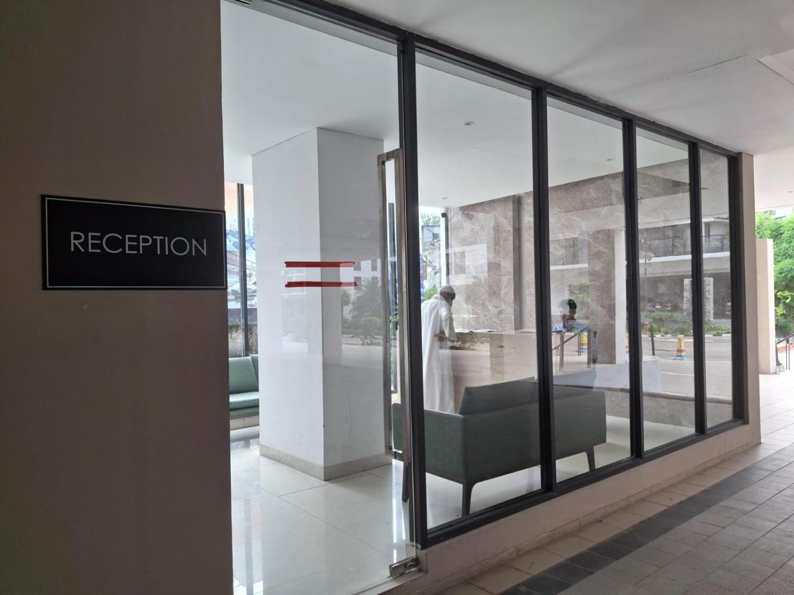 Elegant Secured Family Apartment With Open Space داكا المظهر الخارجي الصورة